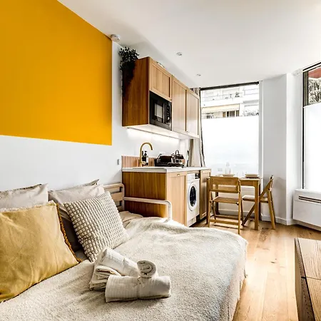 Lavie Maison Hot Tub Seaside